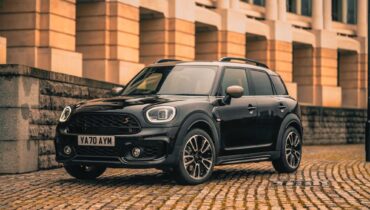 The Mini Countryman Shadow Edition has been launched, with a price tag of Rs 49 lakh